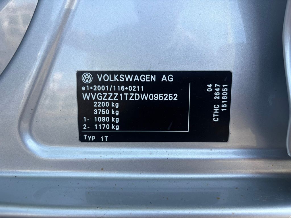 volkswagen-touran-1-4tsi-2013-7mist-man6-103kw-z - 9
