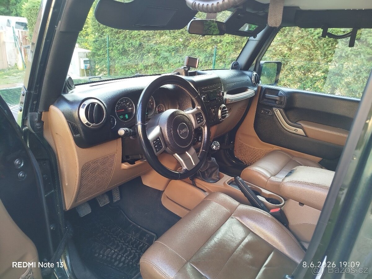 jeep-wrangler-3-8-unlimited-oscar-mike-v6 - 8