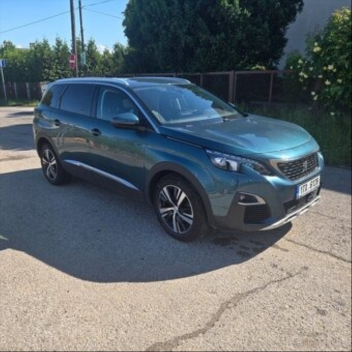 peugeot-5008-1-2-allure-puretech-130-s-s - 1