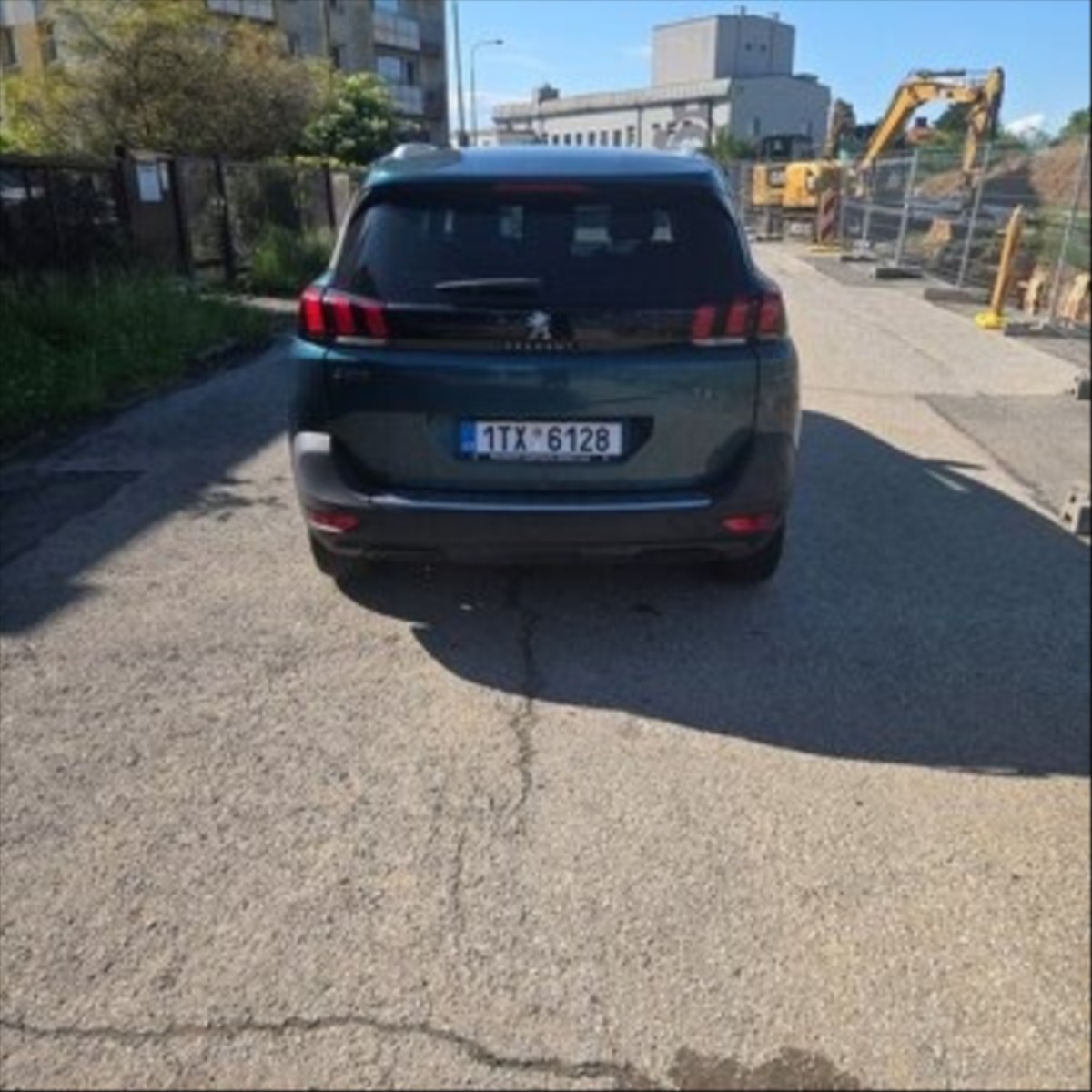 peugeot-5008-1-2-allure-puretech-130-s-s - 3