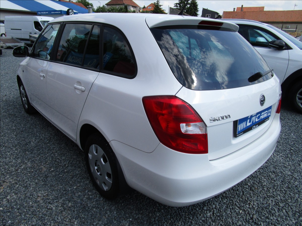 skoda-fabia-combi-1-2i-12v-ambiente-klima - 3
