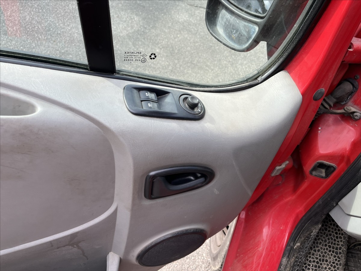 opel-vivaro-2-0-dci-84kw - 8