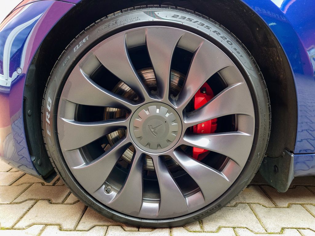 tesla-model-3-performance-dual-motor-377kw - 9
