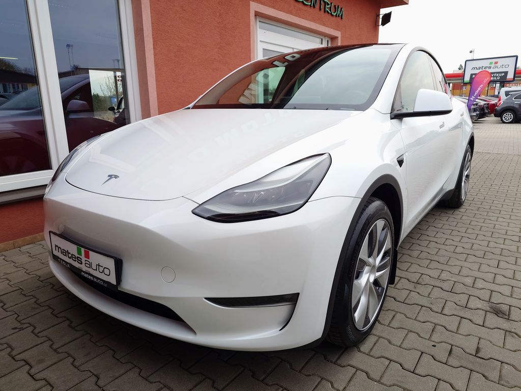 Tesla Model Y Standard plus RWD 220kW SOH 95 %