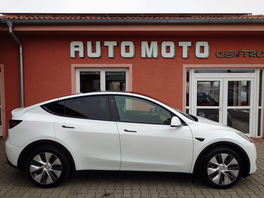 tesla-model-y-standard-plus-rwd-220kw-soh-95 - 4