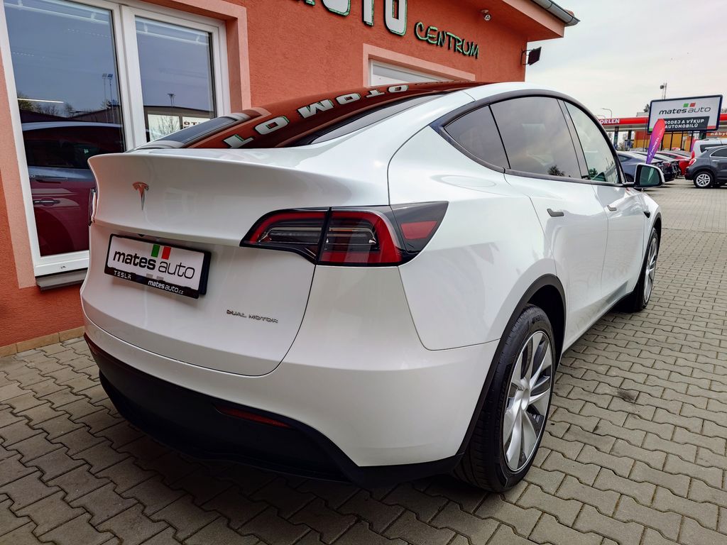 tesla-model-y-standard-plus-rwd-220kw-soh-95 - 5