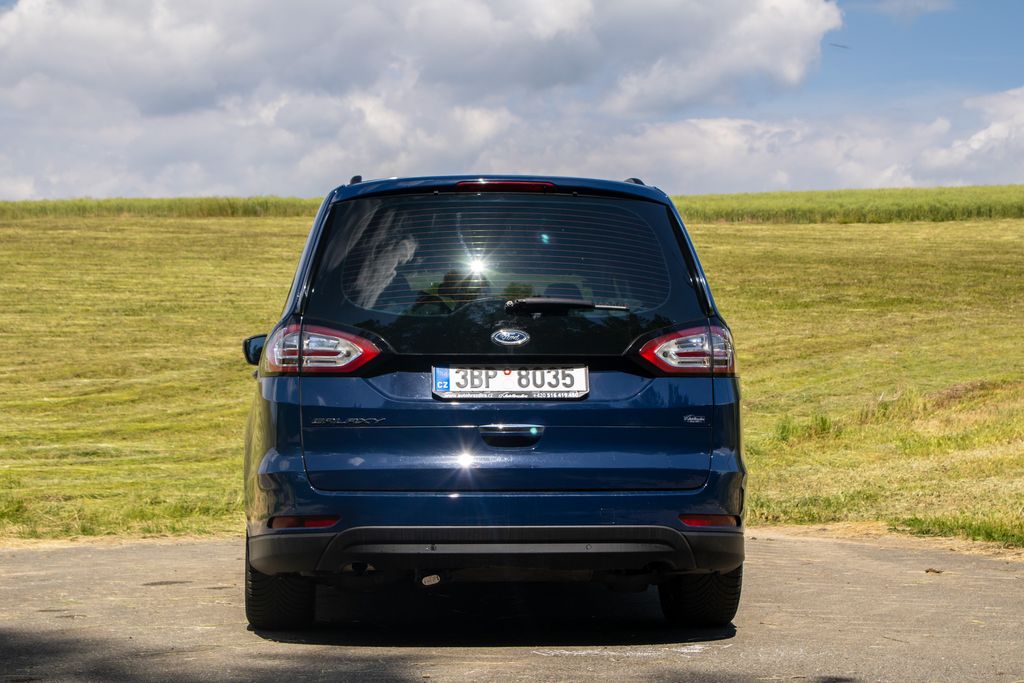 ford-galaxy-business - 5