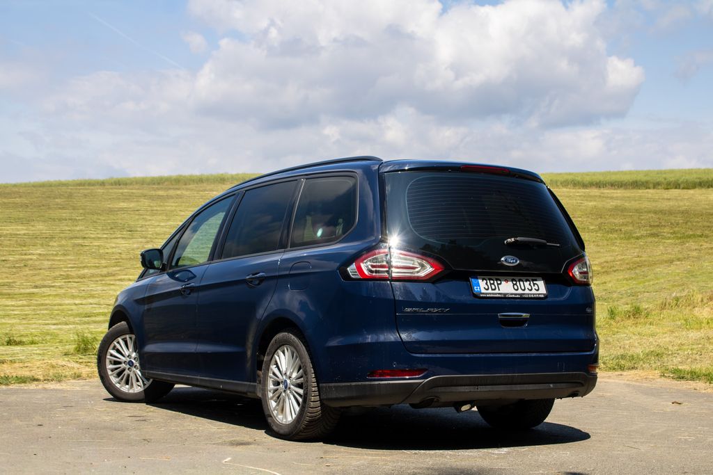 ford-galaxy-business - 6