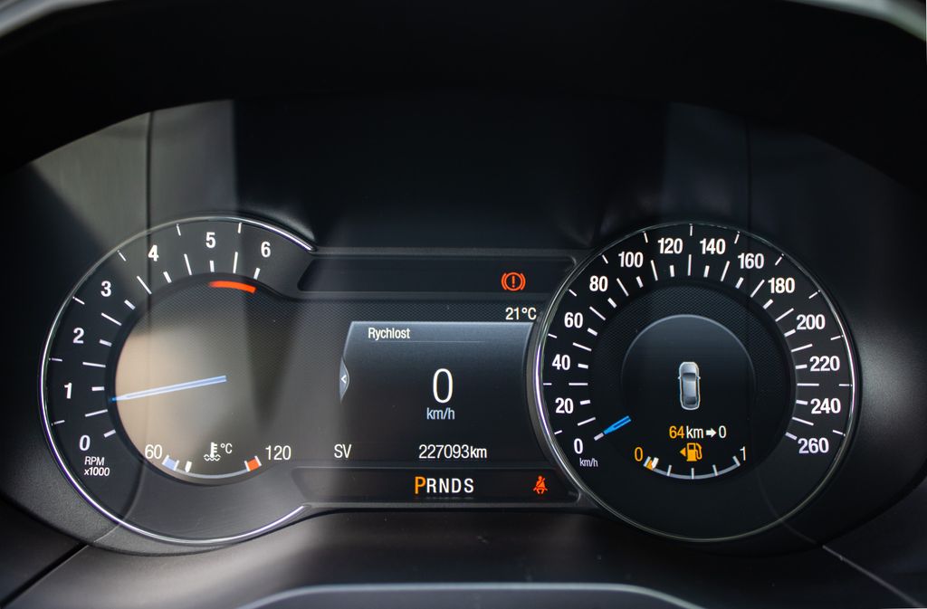 ford-galaxy-business - 9