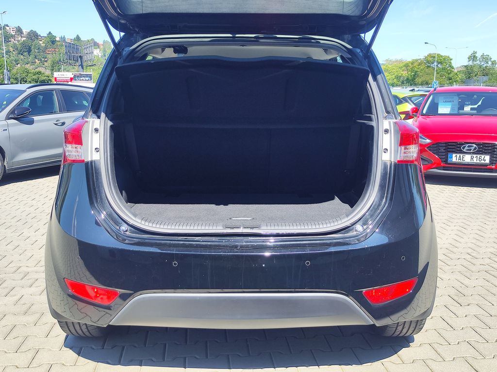 hyundai-ix20-1-4i-66kw-trikolor-club - 8