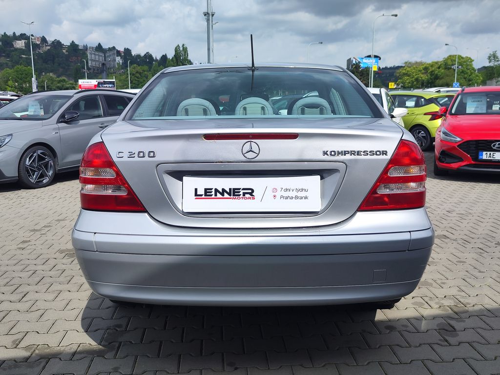 mercedes-benz-tridy-c-c200-2-0-120kw-classic - 5