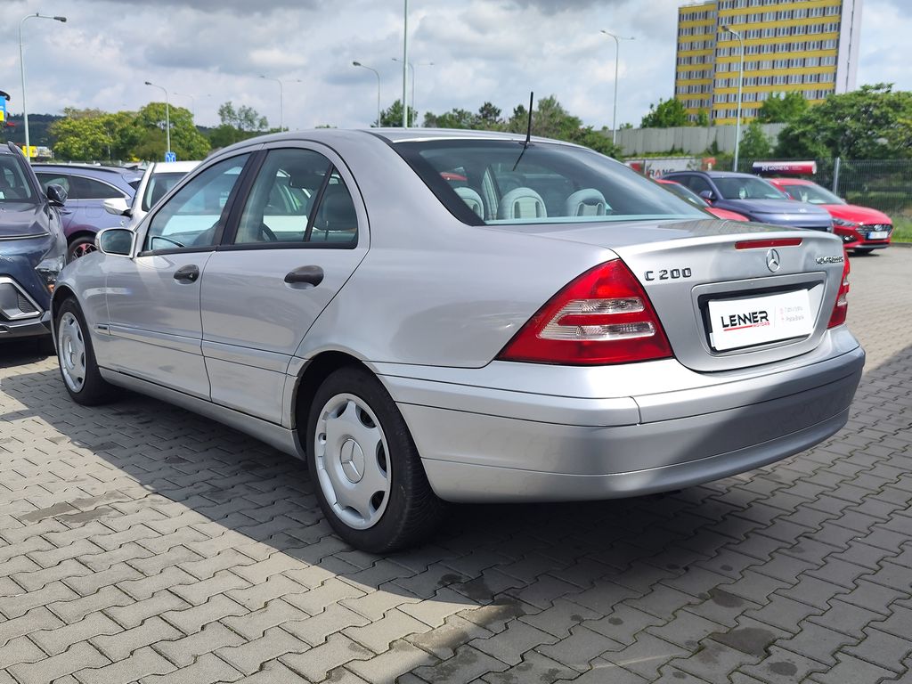 mercedes-benz-tridy-c-c200-2-0-120kw-classic - 6
