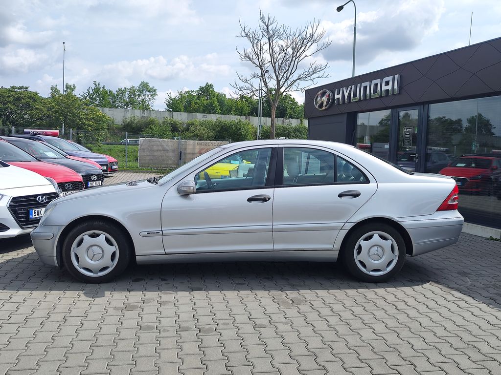 mercedes-benz-tridy-c-c200-2-0-120kw-classic - 7