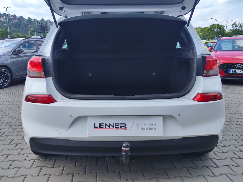 hyundai-i30-1-4i-73kw-trikolor-komfort - 8
