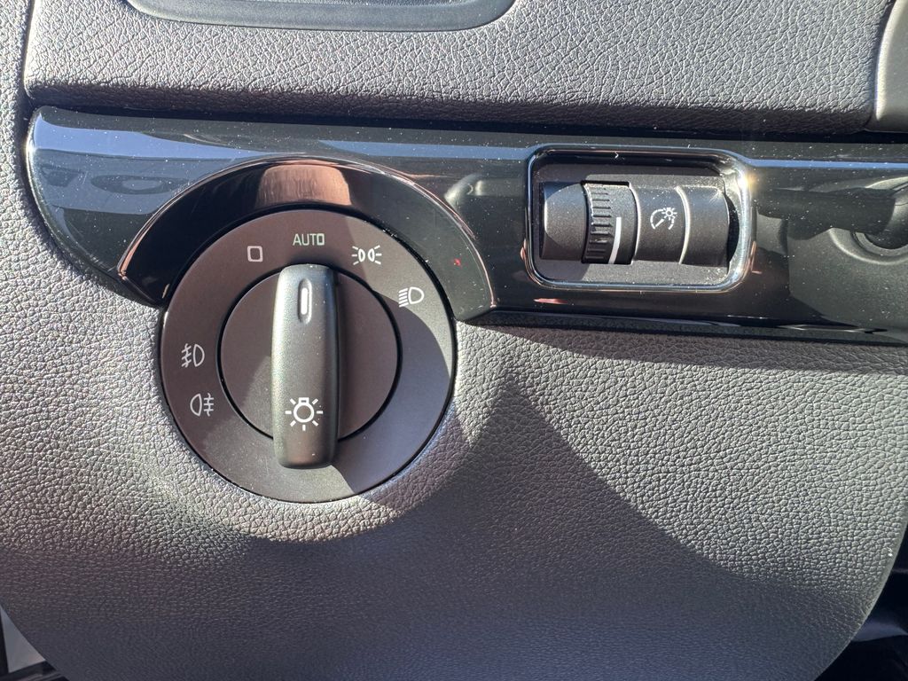 skoda-yeti-1-4-tsi-dsg-l-k - 8