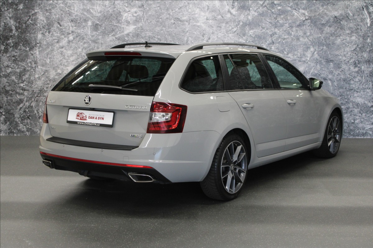 skoda-octavia-2-0-tdi-rs-4x4-dsg-top-virtual - 3