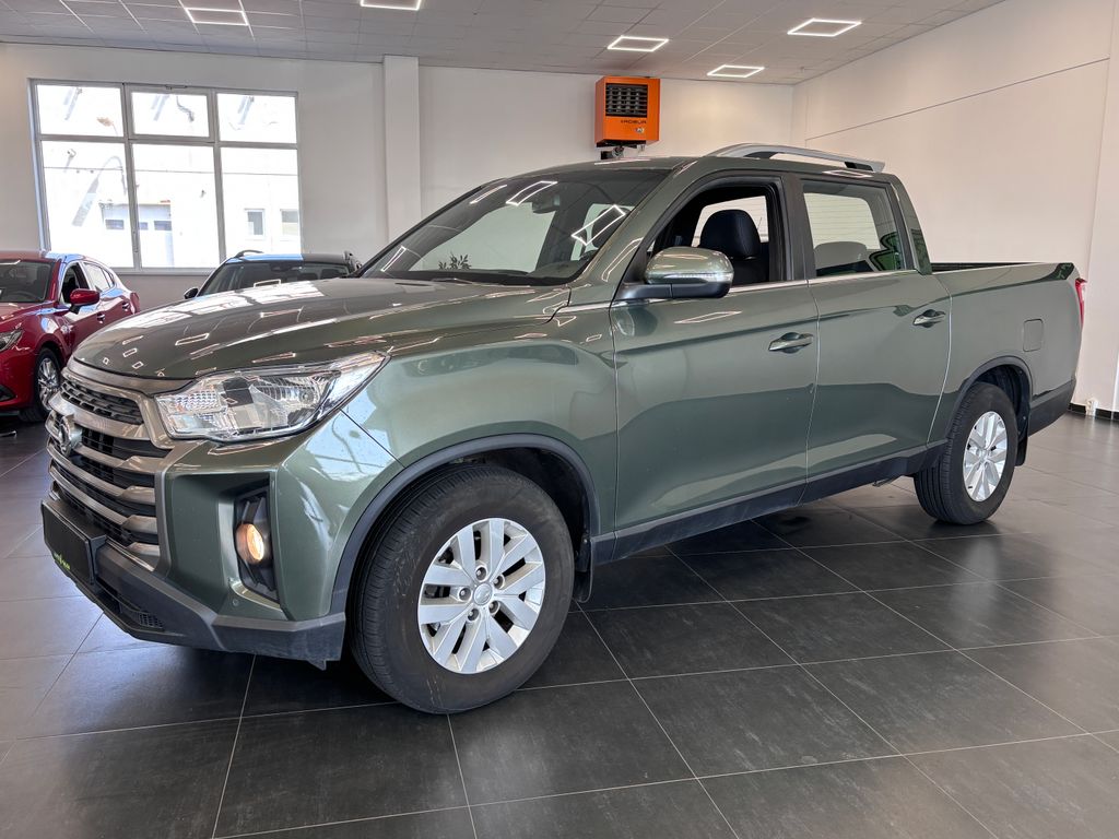 ssangyong-musso-2-2-e-xdi-1-majitel-cr-4x4 - 2