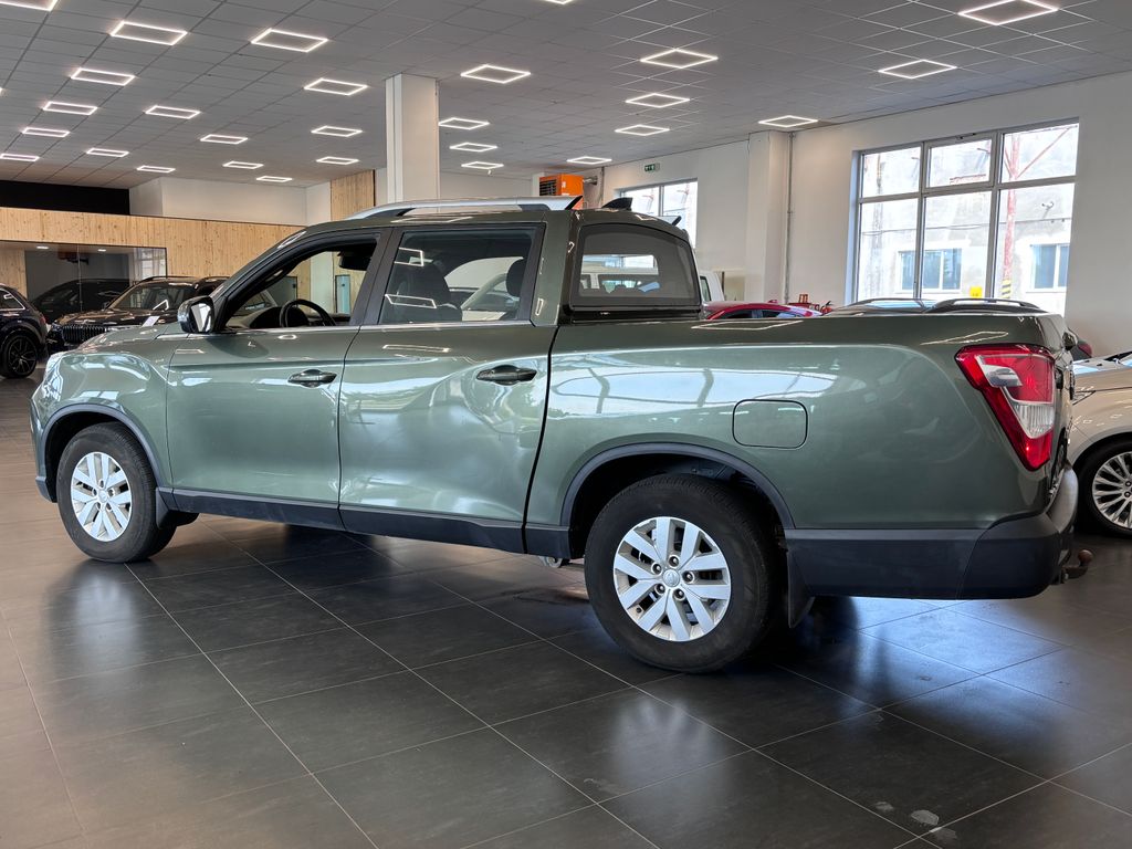 ssangyong-musso-2-2-e-xdi-1-majitel-cr-4x4 - 3