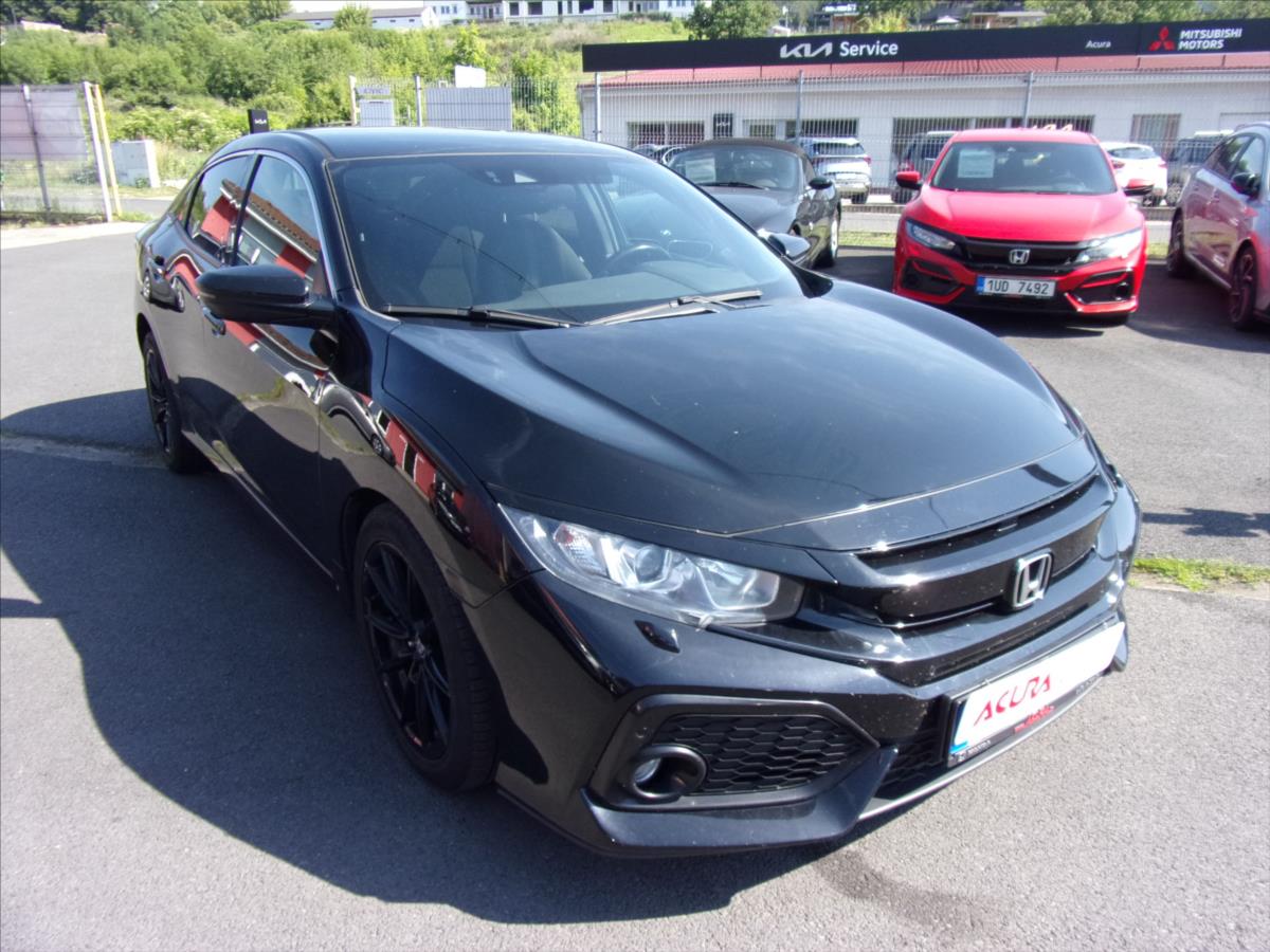Honda Civic 1,0 i-VTEC TURBO Elegance