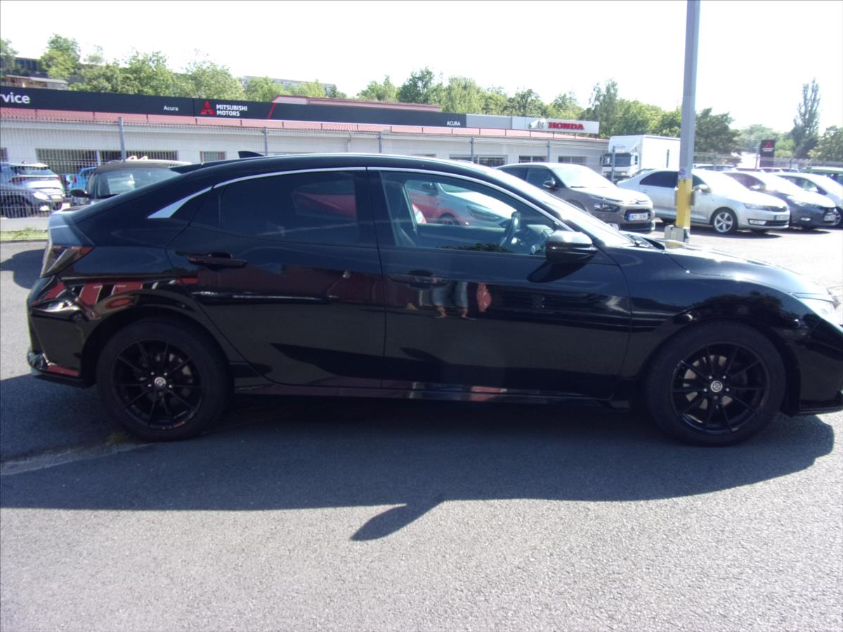 honda-civic-1-0-i-vtec-turbo-elegance - 1