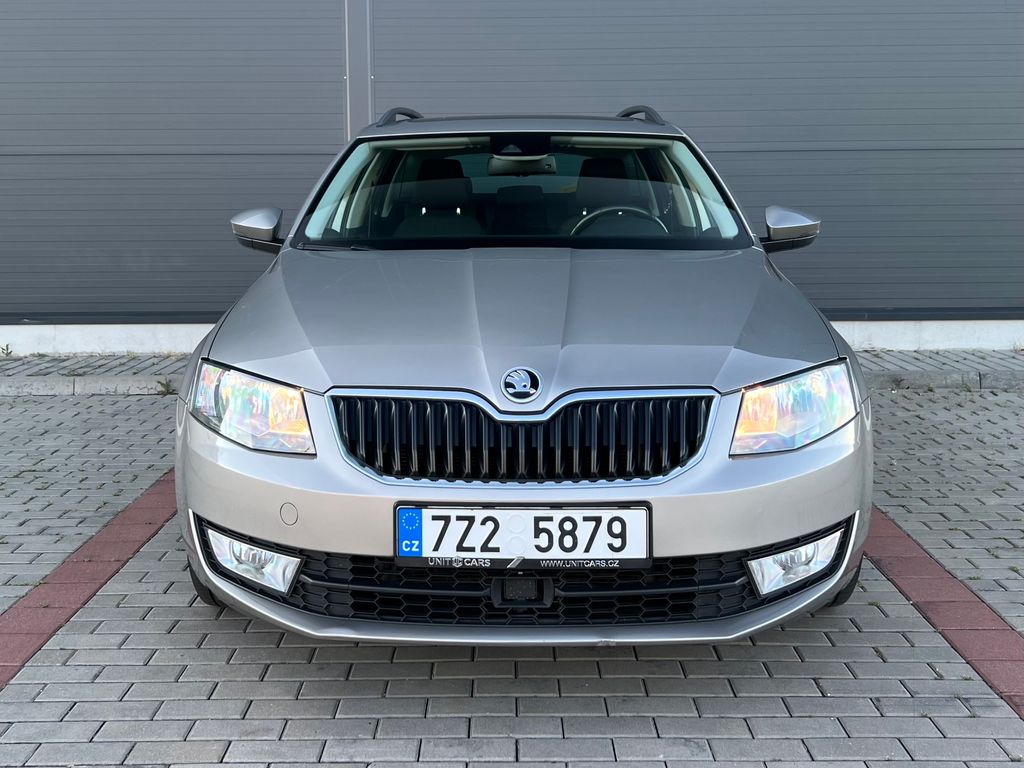 skoda-octavia-1-6-tdi-81kw-style-kamera-p - 1