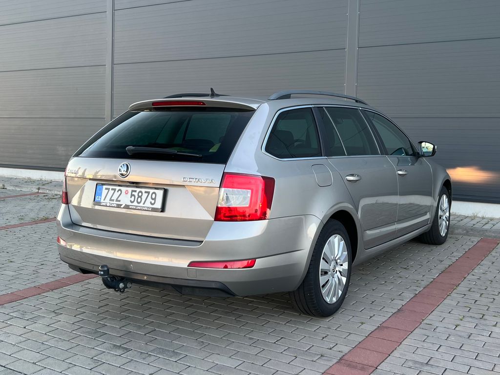 skoda-octavia-1-6-tdi-81kw-style-kamera-p - 3