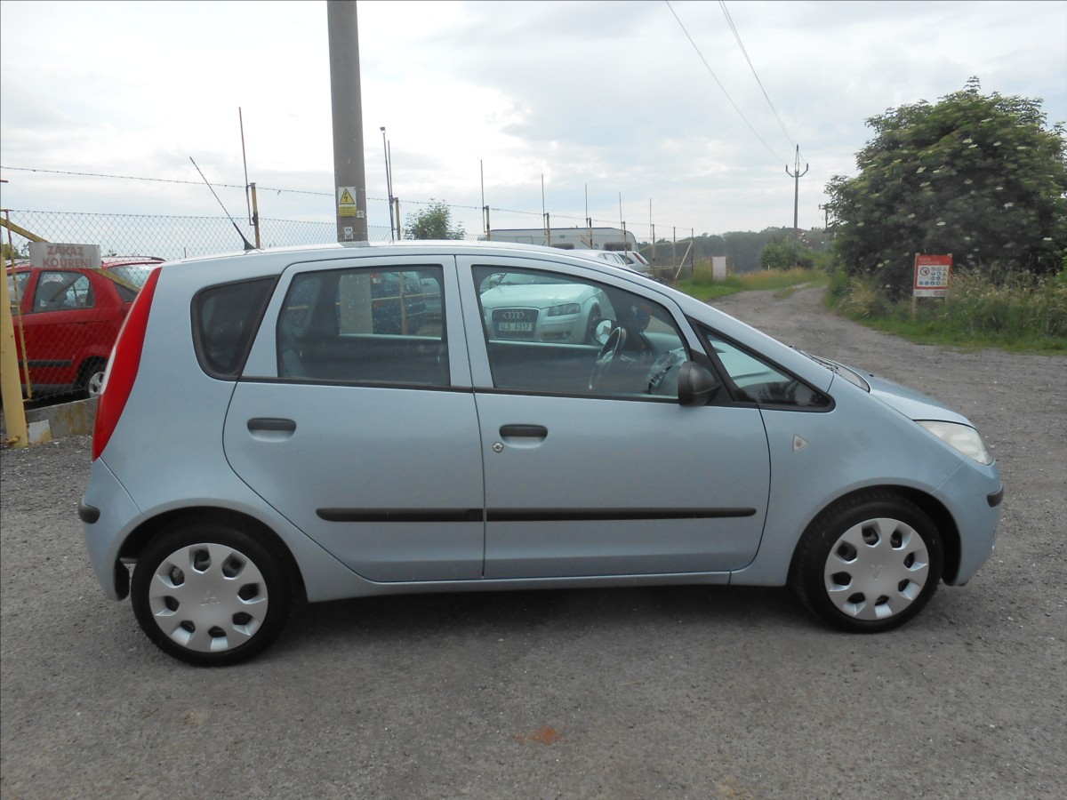 mitsubishi-colt-1-3-i-16v-70-kw-serviska - 2