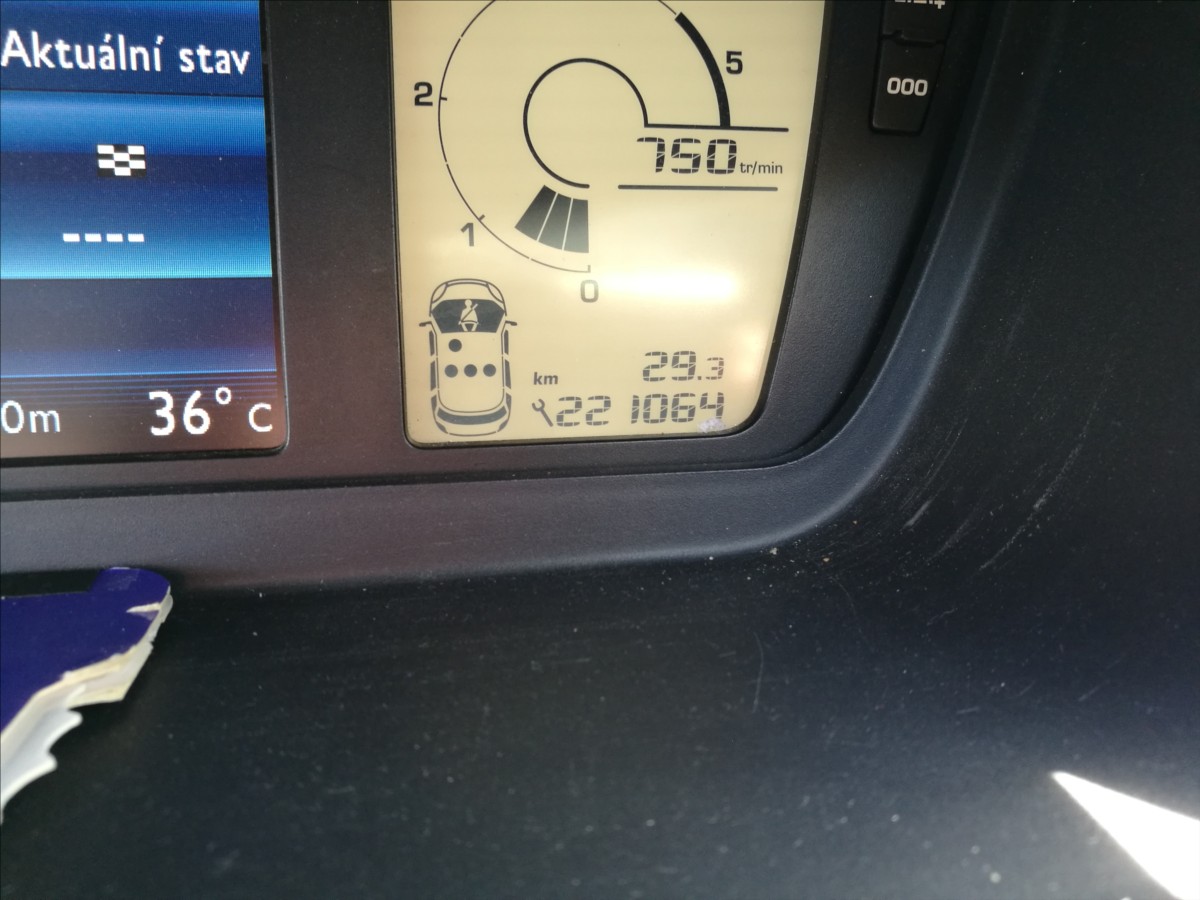 citroen-c4-picasso-1-6-hdi - 5