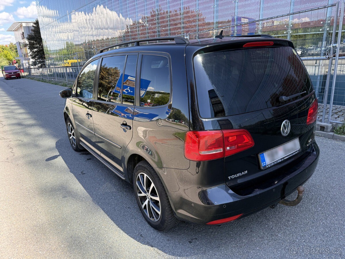 volkswagen-touran-1-4-110-kw-cng-panorama-stk - 1