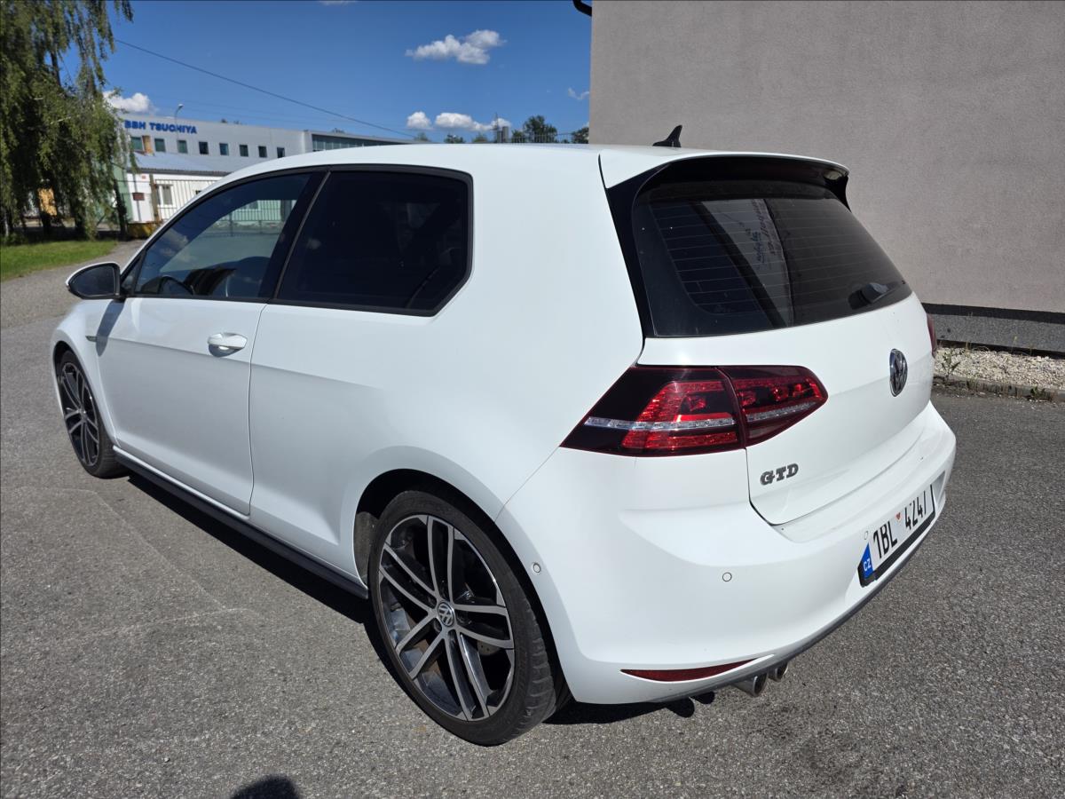 volkswagen-golf-2-0-2-0gtd-135kw-dsg-bohata-vybava-2-0gtd-135kw-dsg-bohata-vybava - 3
