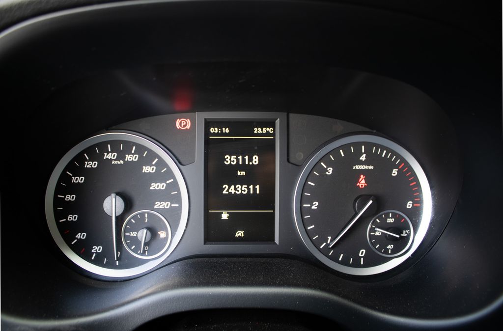 mercedes-benz-vito - 9
