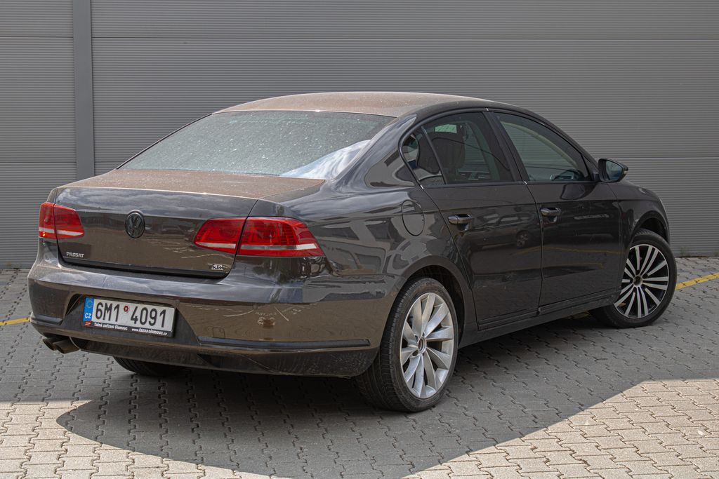 volkswagen-passat - 4