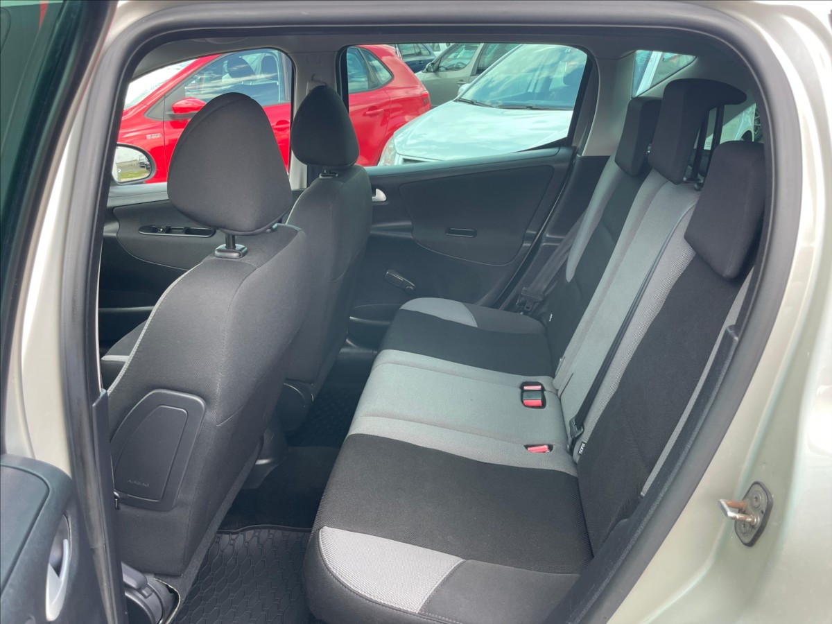 peugeot-207-1-4-i - 9