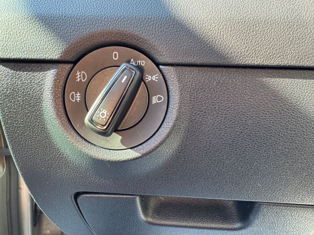 skoda-octavia-combi-1-4-tsi-dsg-elegance - 7