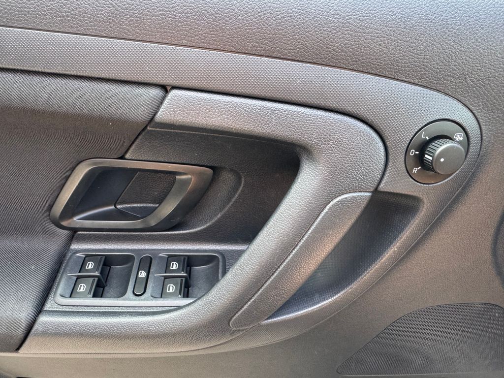 skoda-fabia-kombi-1-2-tsi-dsg-scout - 6
