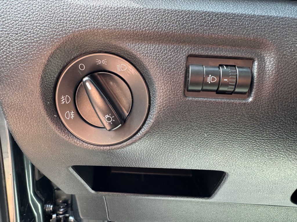 skoda-fabia-kombi-1-2-tsi-dsg-scout - 7