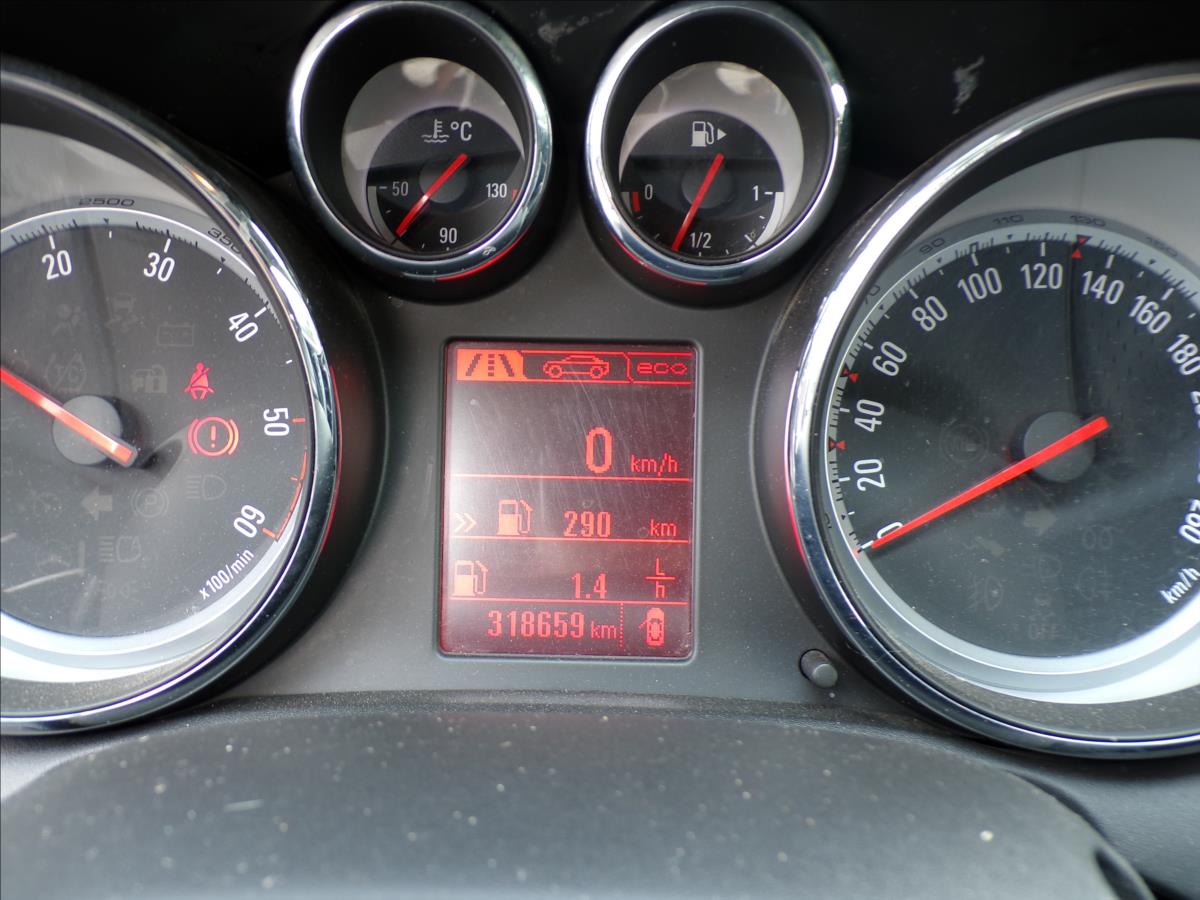 opel-astra-2-0-gtc - 7