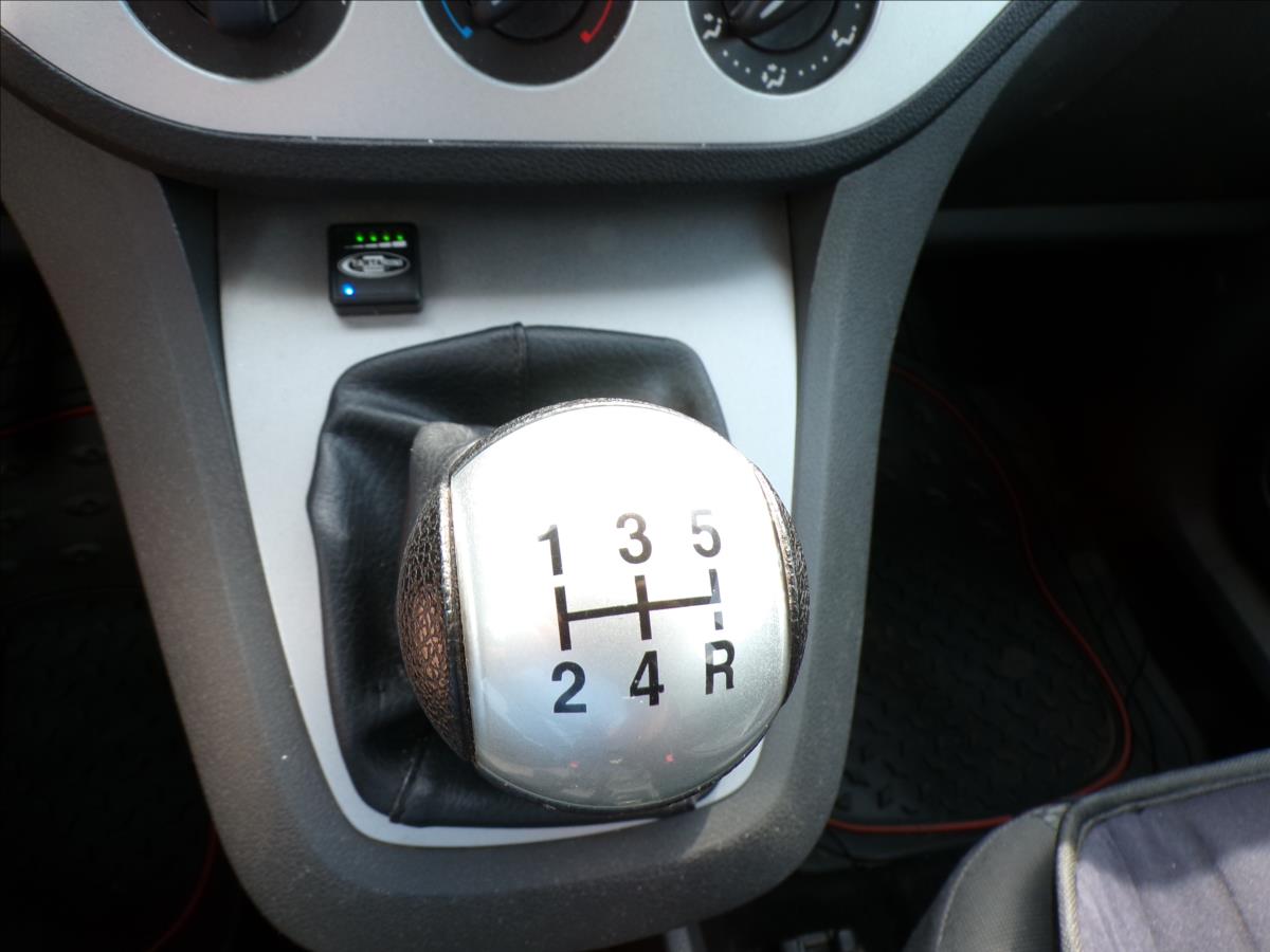 ford-c-max-1-8-16v-lpg - 9