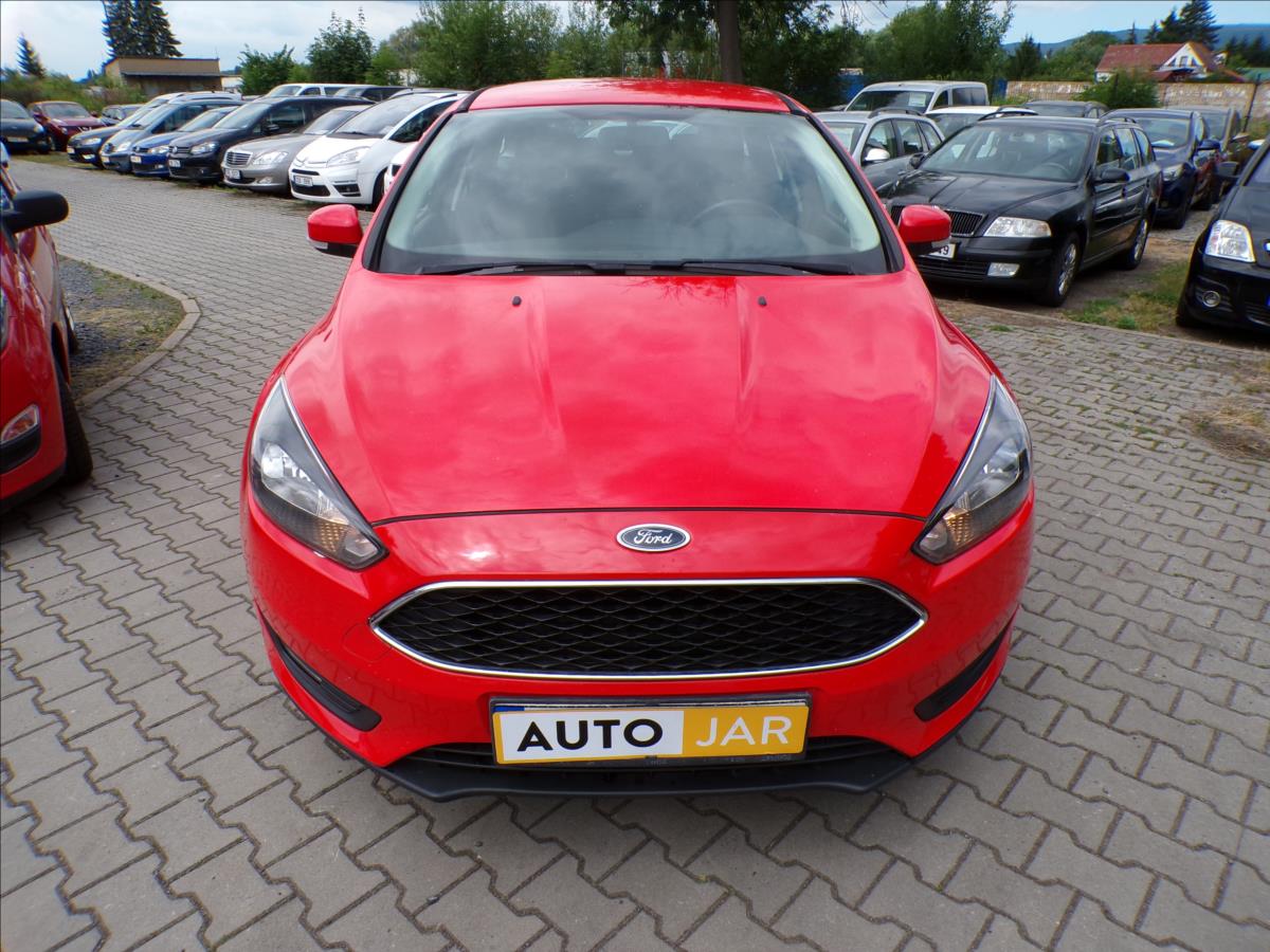 ford-focus-1-0-ecoboost-tempomat-digi-klima - 2