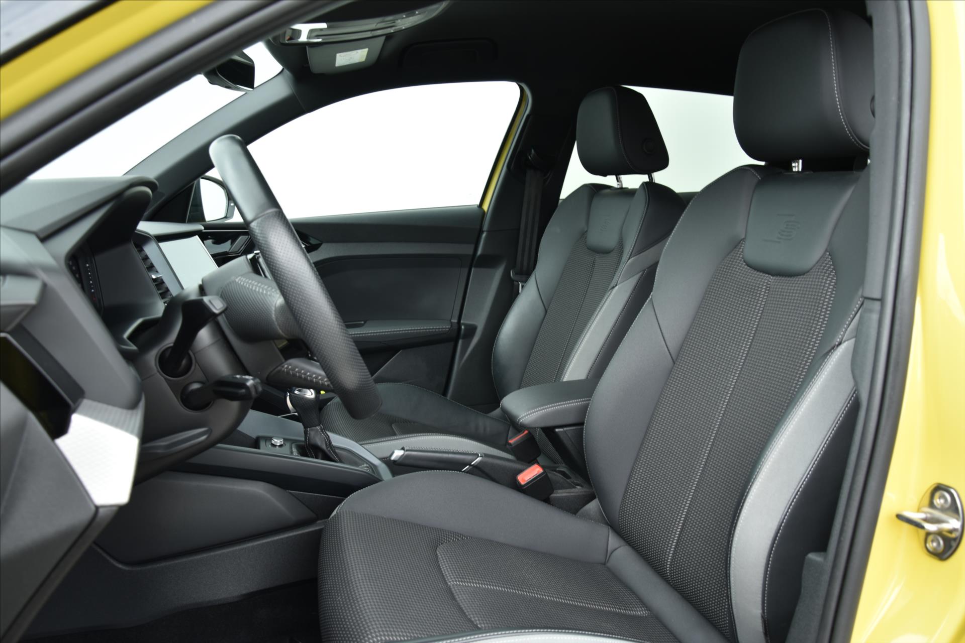 audi-a1-40-tfsi-147kw-s-line-servis-kn - 9