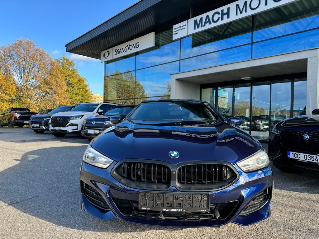bmw-840d-xdrive-gran-coupe-b-w-top - 7