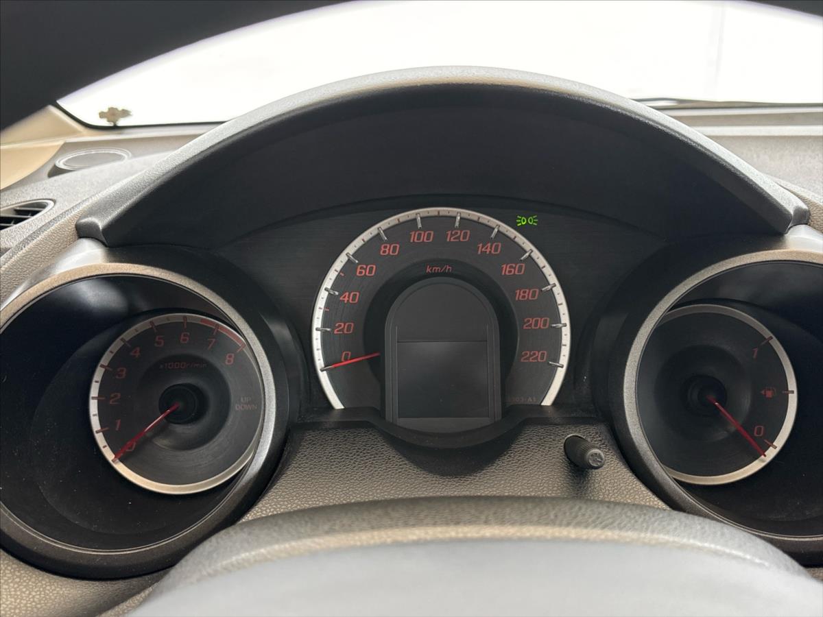 honda-jazz-1-2-i-vtec - 7