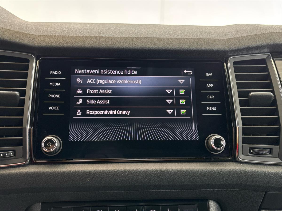 skoda-kodiaq-2-0-tdi-style-plus-4x4-7dsg - 8