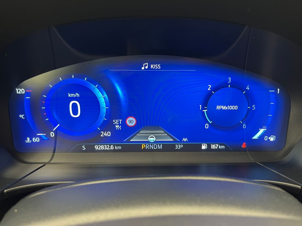 ford-kuga-2-0-eb-st-line-140kw-awd - 8