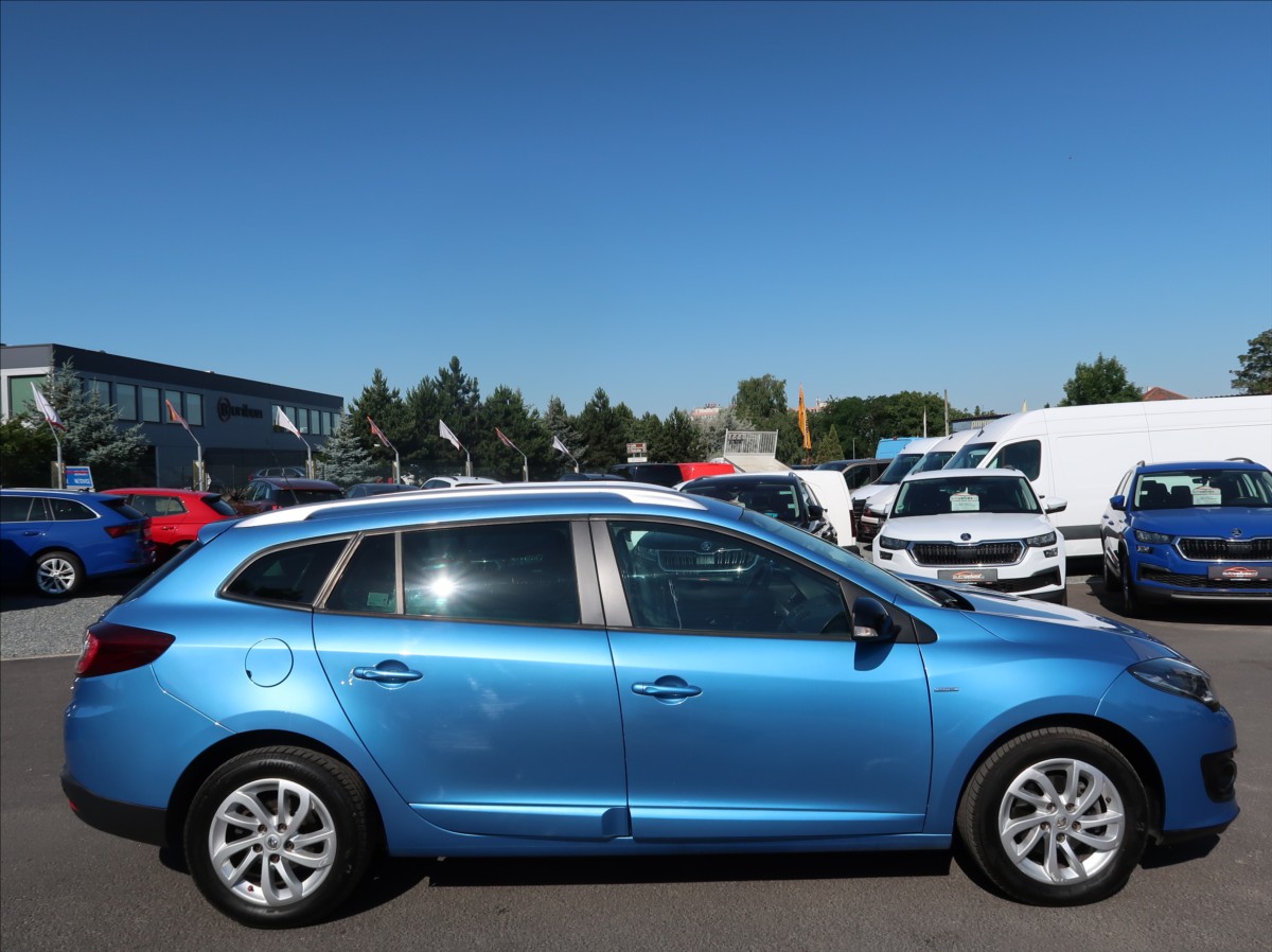 renault-megane-1-2-tce-85kw-1majcr-limited - 4