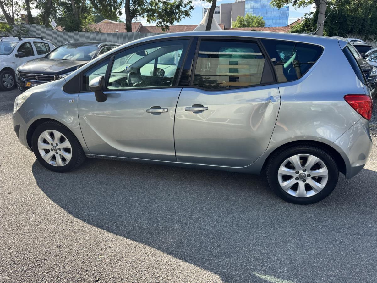 opel-meriva-1-4-klima-137-tkm - 9