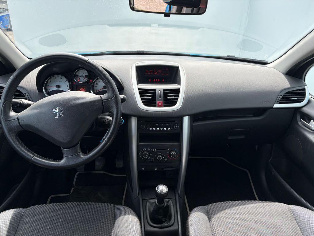 peugeot-207-1-4vti-70kw-klima-vyhrevy - 4