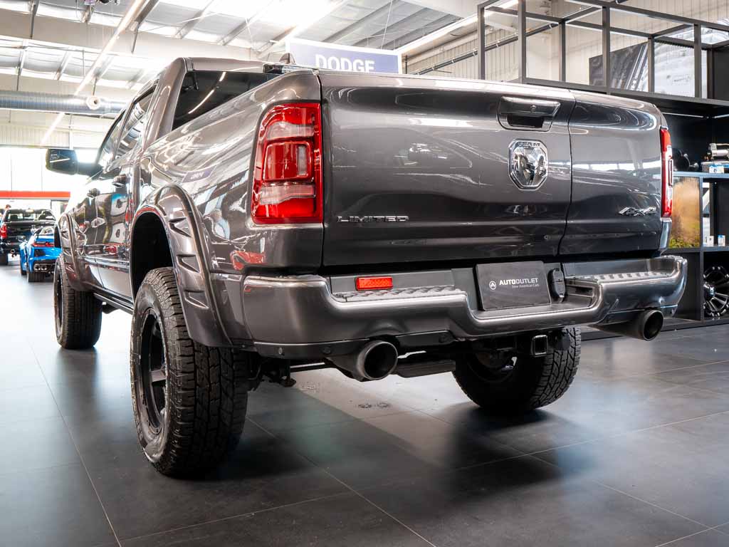 dodge-ram-5-7-v8-limited-6-lift - 1