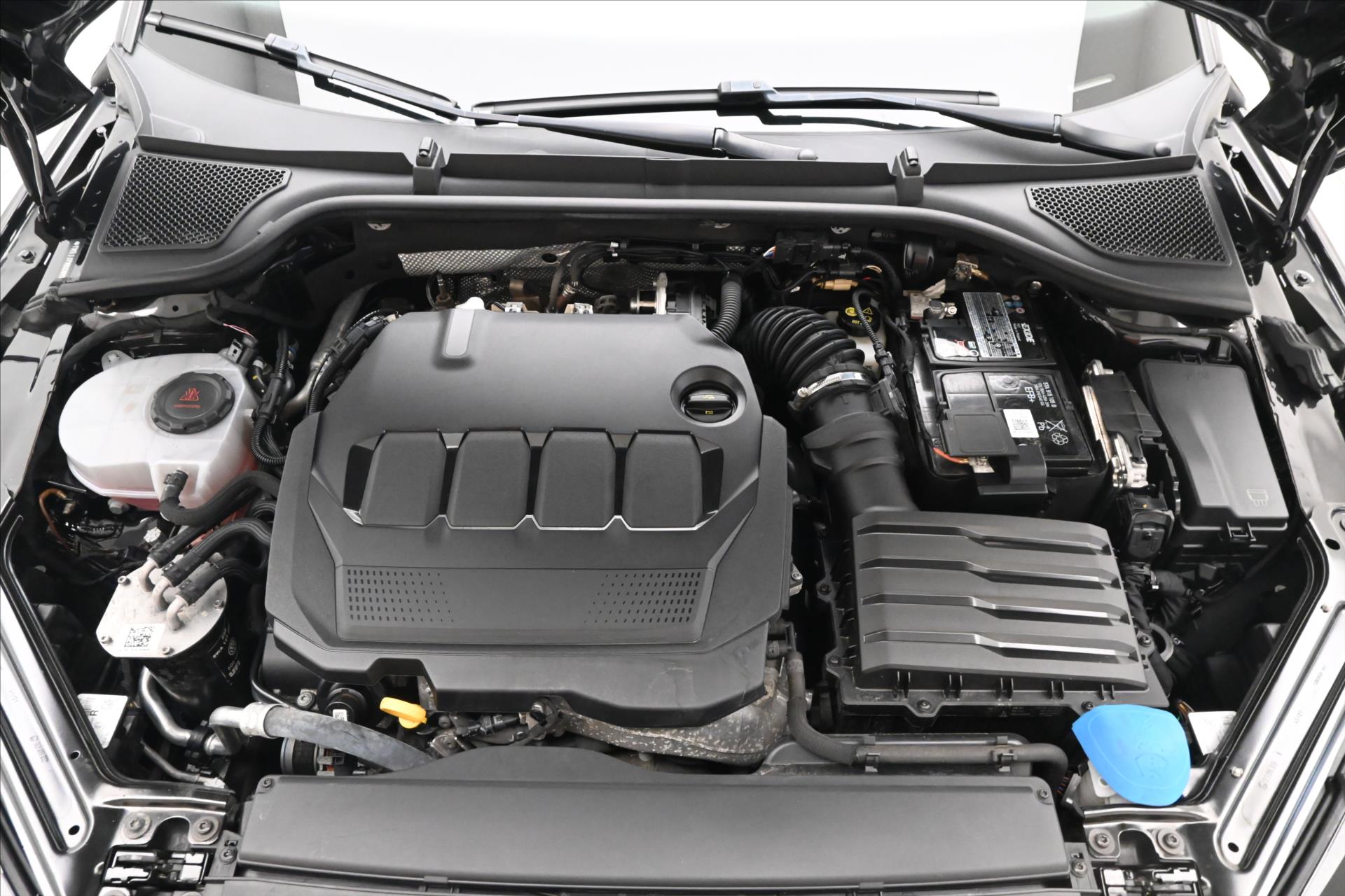 skoda-octavia-2-0-tdi-110-kw-dsg-sportline-zaruka-az-5-let - 8