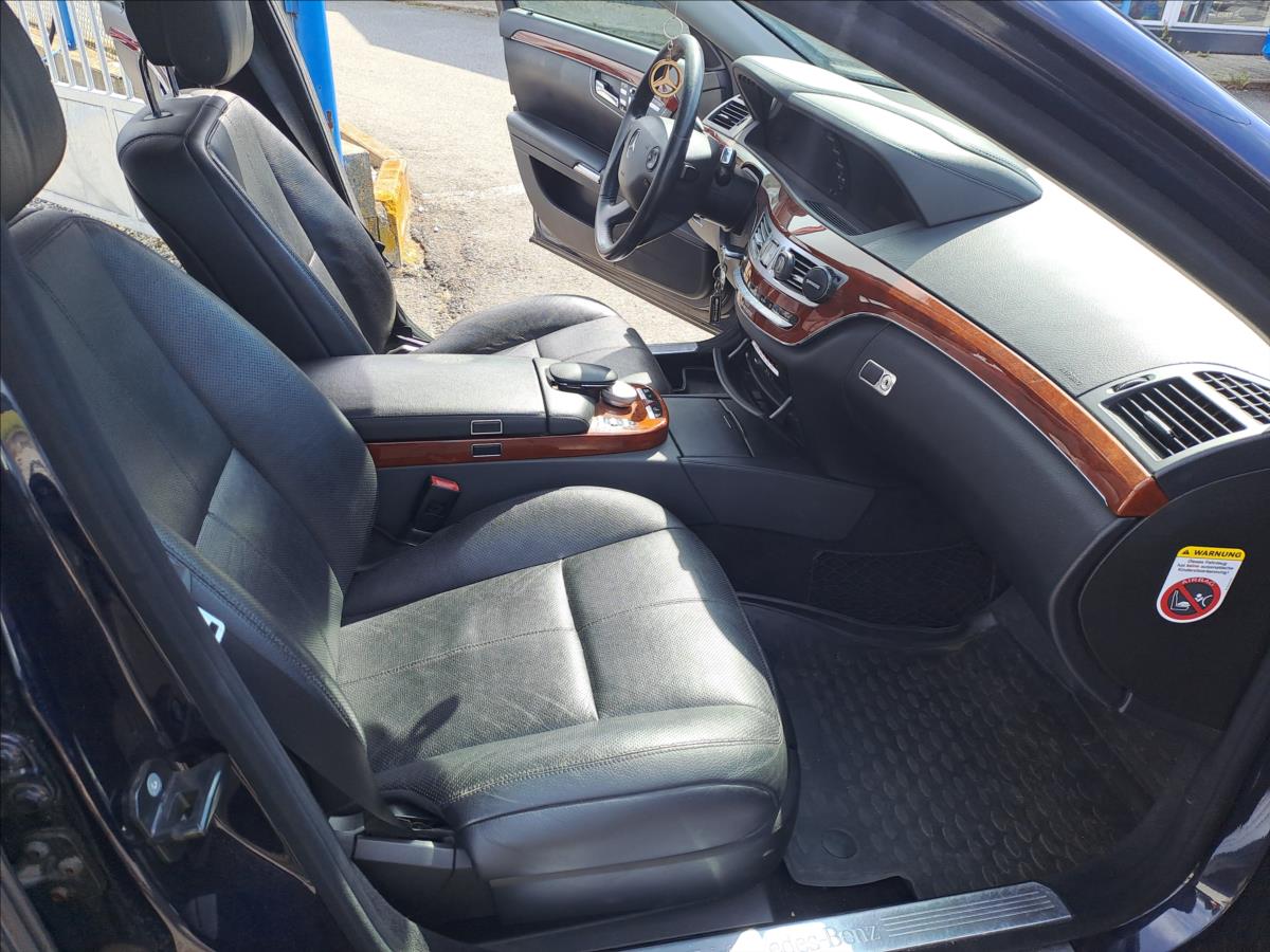 mercedes-benz-tridy-s-320-cdi-4matic-automat - 8